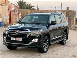 تۆیۆتا لاند کروزەر